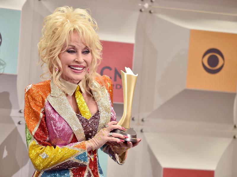 17 Facts About Dolly Parton’s Trailblazing Career | Work + Money