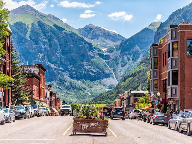 mountain towns to visit in the south