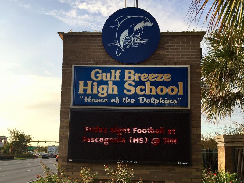 gulf breeze high school football score