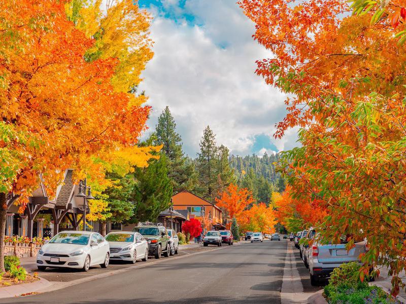 America's 50 Best Small Towns In The Mountains | Far & Wide